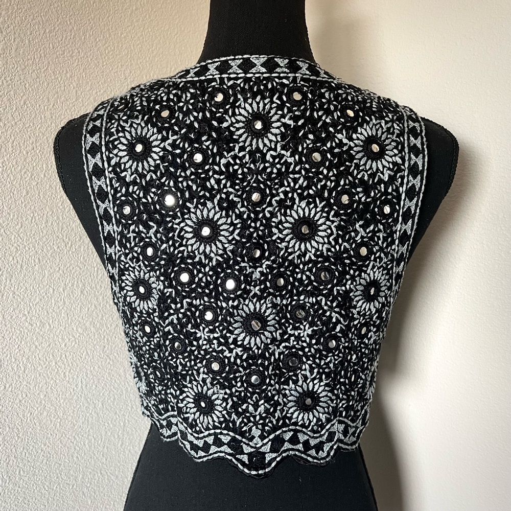 Free People Black and White Patterned Vest - Picture 6 of 9